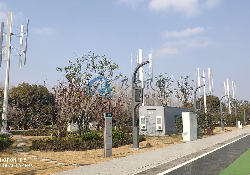 選擇風(fēng)力發(fā)電機(jī)時，如何考慮地理位置與風(fēng)速？